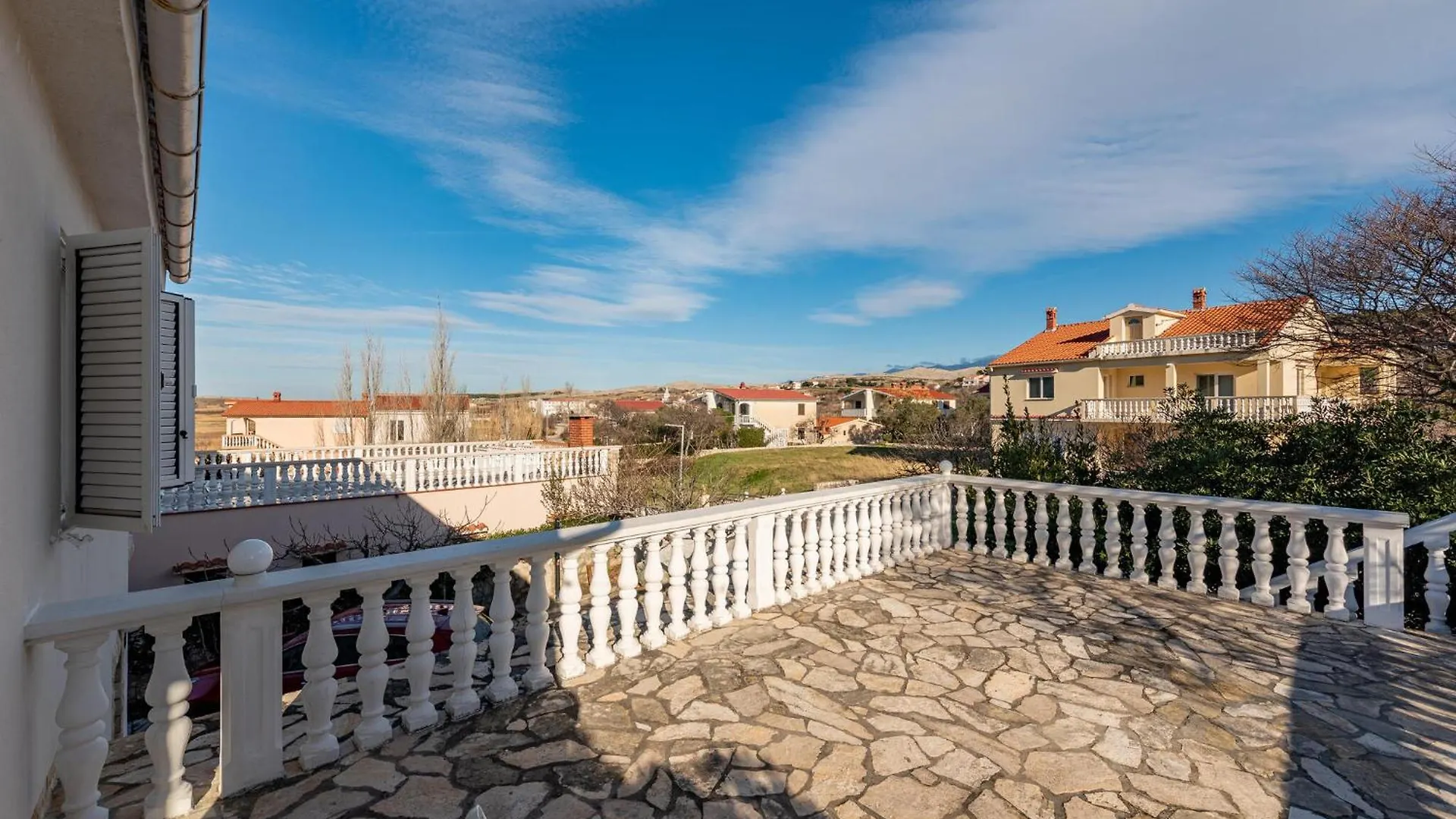 Gorgeous Apartment In Vlasici With Wi-Fi